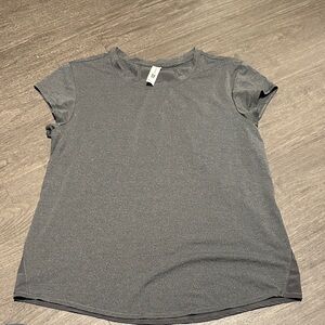 All in Motion Gray Short Sleeve Tee